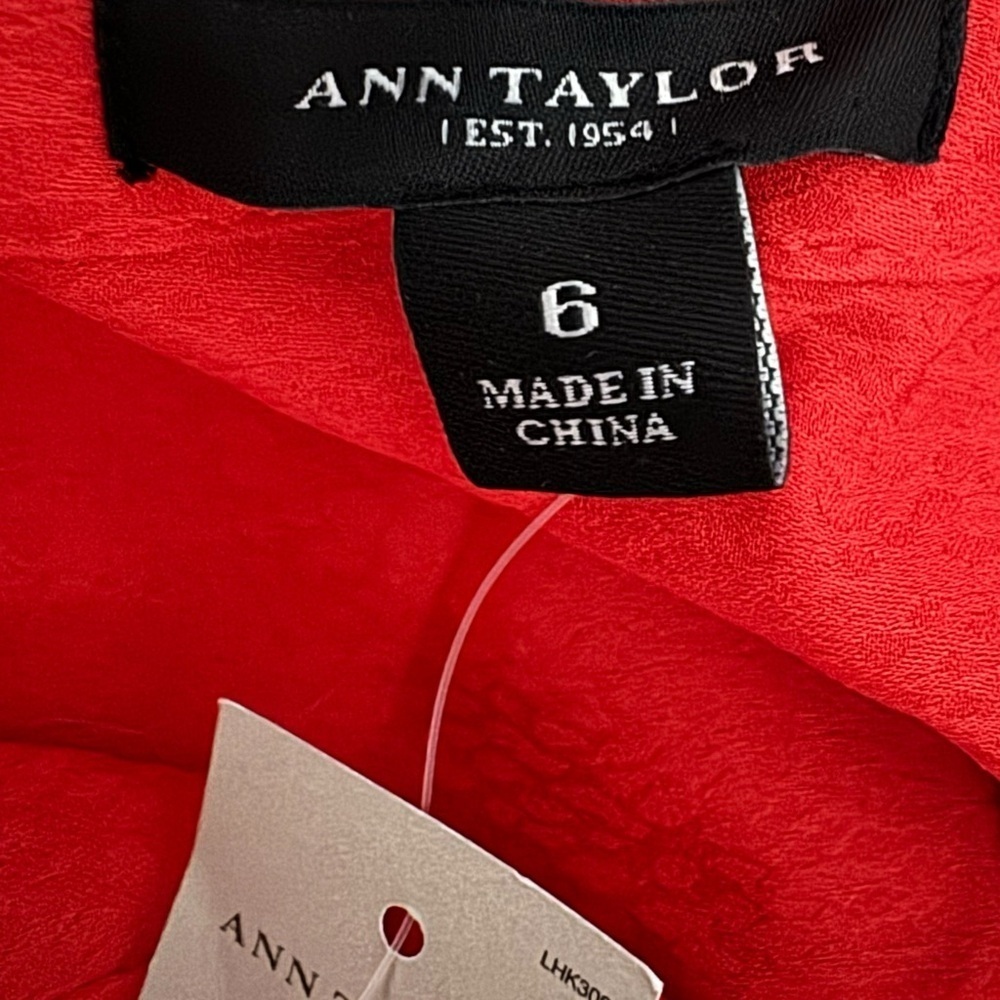 ANN TAYLOR Crimson Red Women’s Blouse Button Up Top Long Sleeve Sz 6 MSRP $98 - Picture 6 of 11